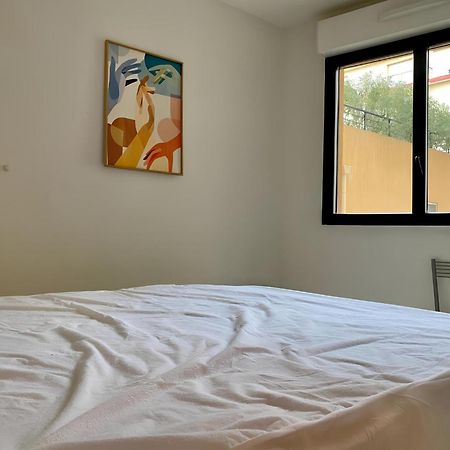 "L'Alhambra" Proche Gare Et Centre Apartment ม็องตง ภายนอก รูปภาพ