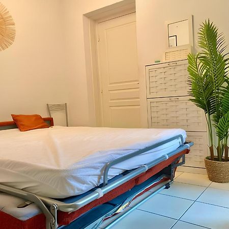 "L'Alhambra" Proche Gare Et Centre Apartment ม็องตง ภายนอก รูปภาพ
