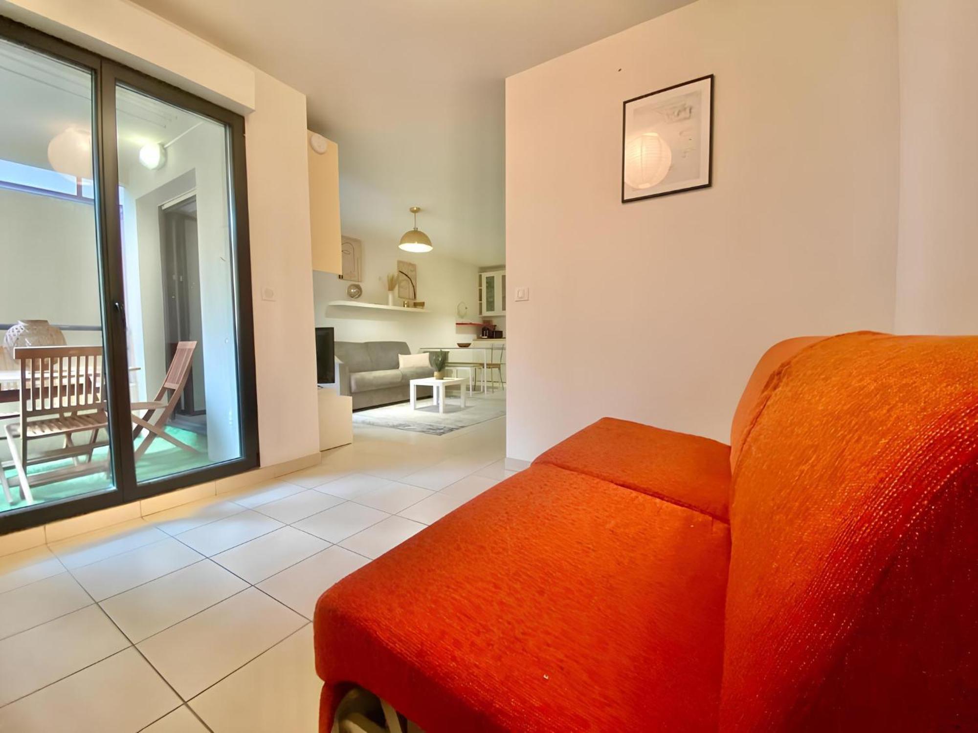 "L'Alhambra" Proche Gare Et Centre Apartment ม็องตง ภายนอก รูปภาพ