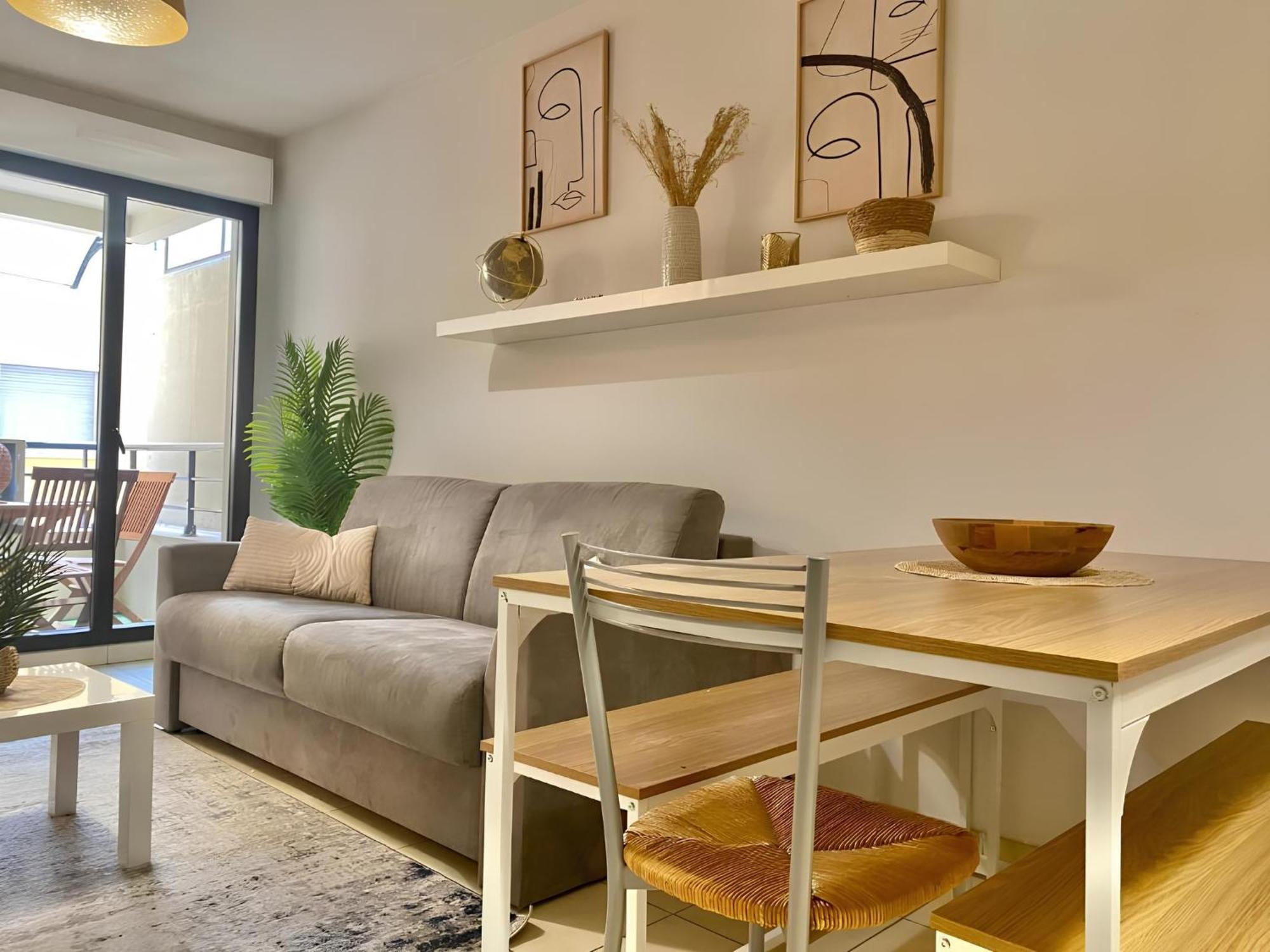 "L'Alhambra" Proche Gare Et Centre Apartment ม็องตง ภายนอก รูปภาพ